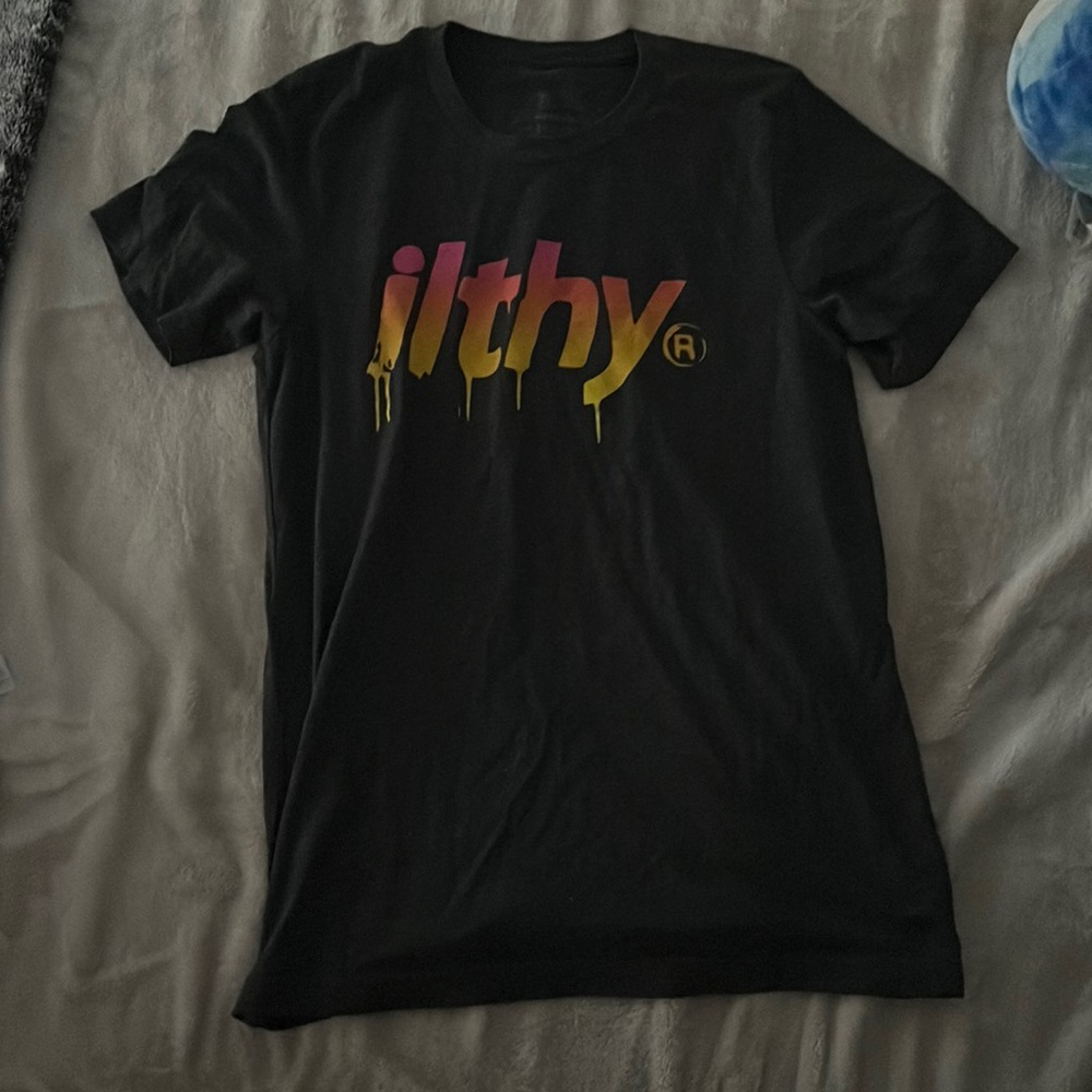 Ilthy T-shirt